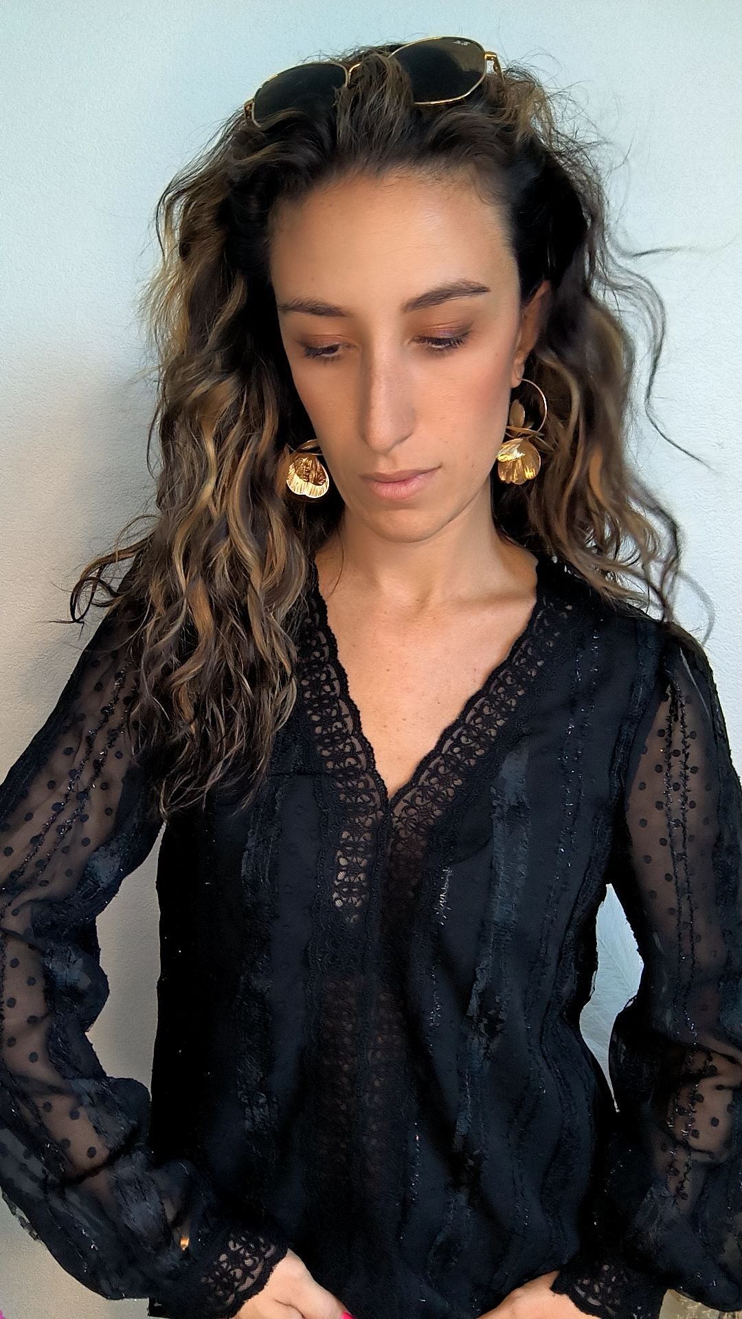 ✨ Chemise Léna – Noire détails transparents & pailletés ✨